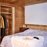 Chalet Spacieux Au Grand-bornand Avec Parking Et Animaux Admis - Fr-1-467-151 *