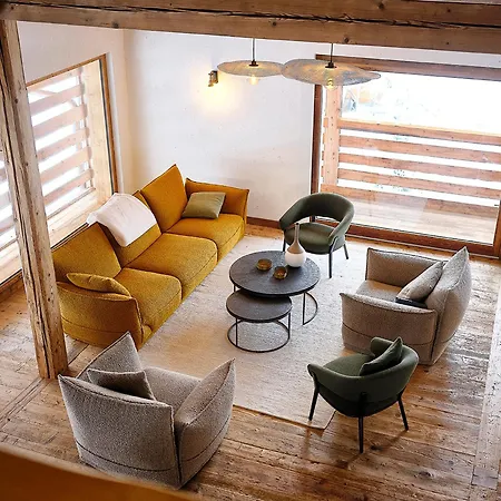 Spacieux Au Grand-bornand Avec Parking Et Animaux Admis - Fr-1-467-151 Chalet *