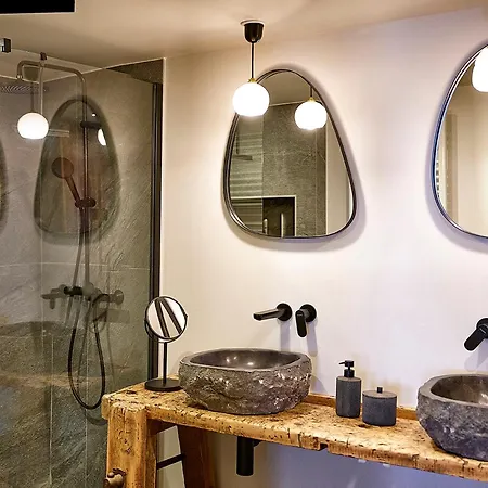 Chalet Spacieux Au Grand-bornand Avec Parking Et Animaux Admis - Fr-1-467-151 *